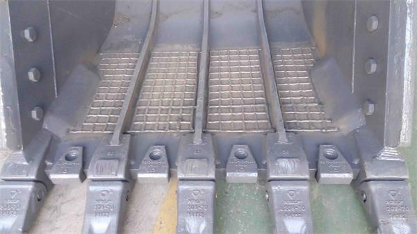 拼焊耐磨件-堆焊耐磨板(圖3)