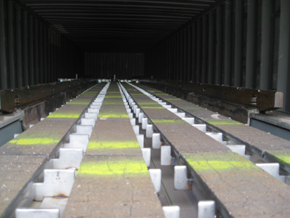 篦冷機堆焊耐磨板-復合耐磨鋼板(圖1)