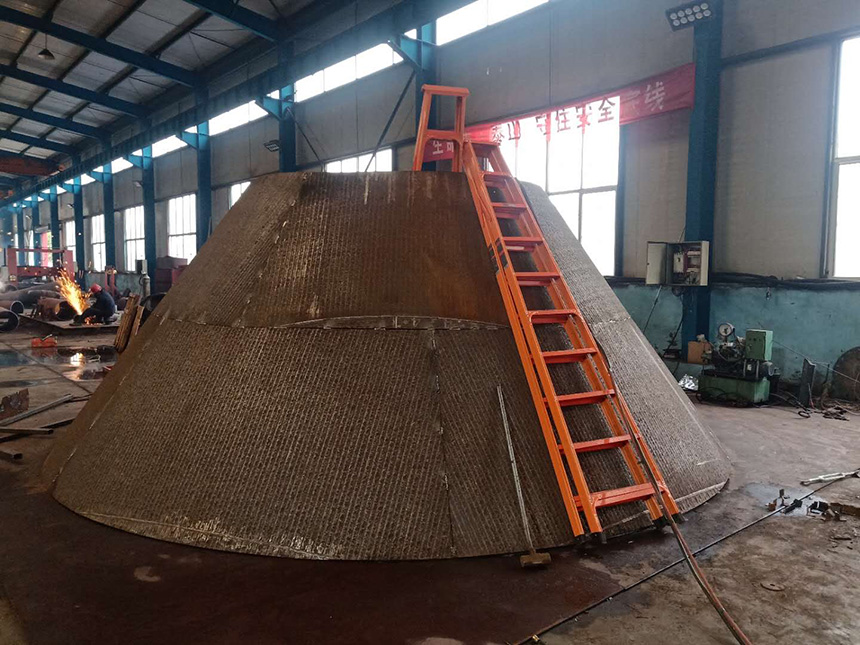 堆焊耐磨板制造圓錐破碎機(jī)配件(圖1)